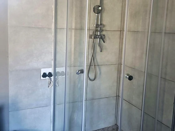 Shower in Unit 6